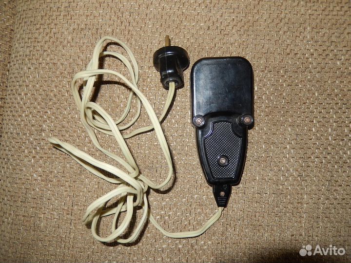 Электроутюг 