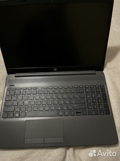 Ноутбук hp 250 g8