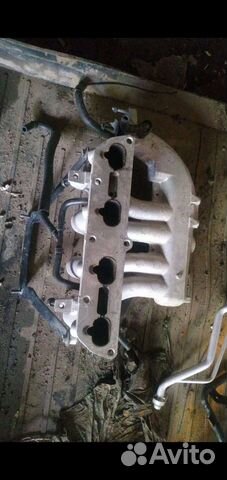 Впускной коллектор в сборе