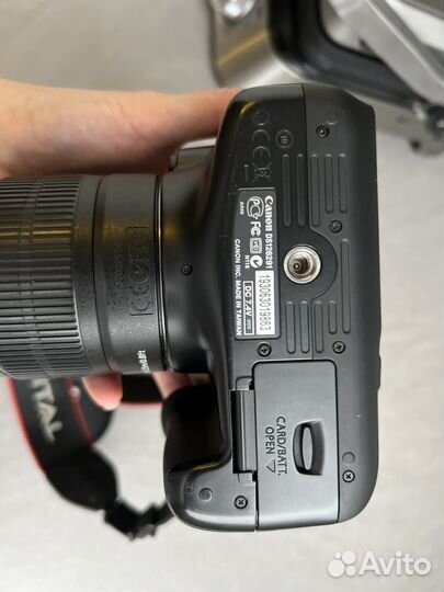 Фотоаппарат Canon EOS 1100D