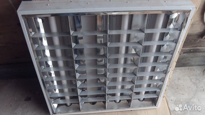 Светильник потолочный бу