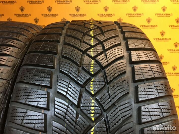 Goodyear UltraGrip Performance 255/40 R19 100V