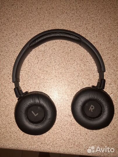 Наушники с микрофоном