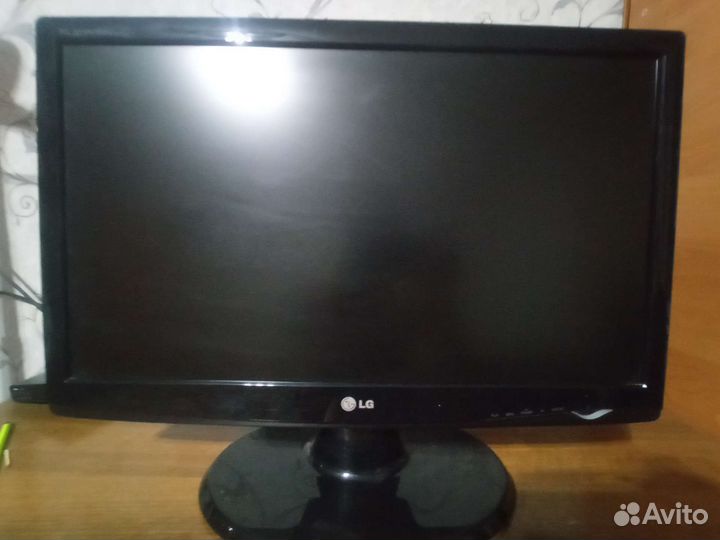 Монитор LG