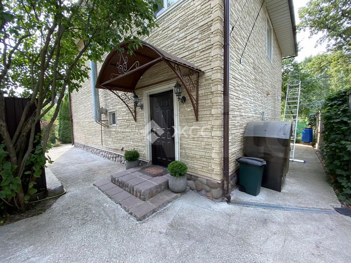 Дом 179,5 м² на участке 8,7 сот.