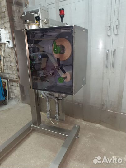 Весовая этикетировочная станция Bizerba GLI