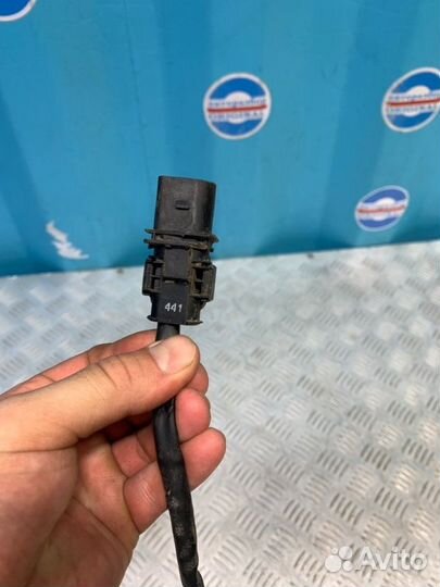 Датчик кислородный верхний Volkswagen Passat B7