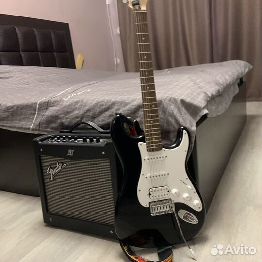 Комбоусилитель мustаngiv2 гитapa Fender squier