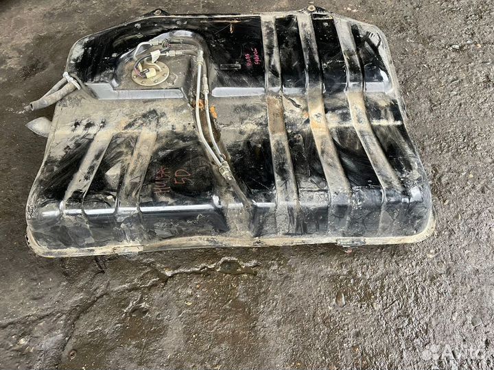 Бак топливный Нива 2131 длинная 5 дверей