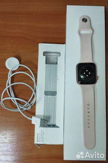 Смарт-часы Apple Watch Series 6 44mm