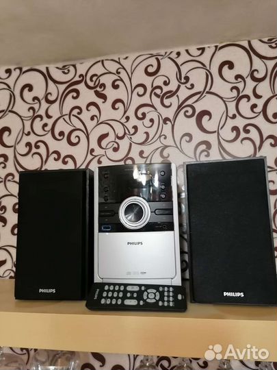 Музыкальный центр philips