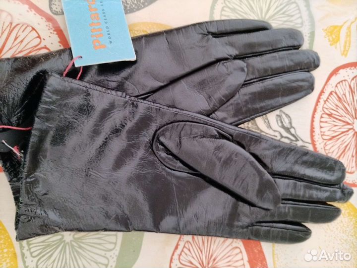 Перчатки женские кожаные новые