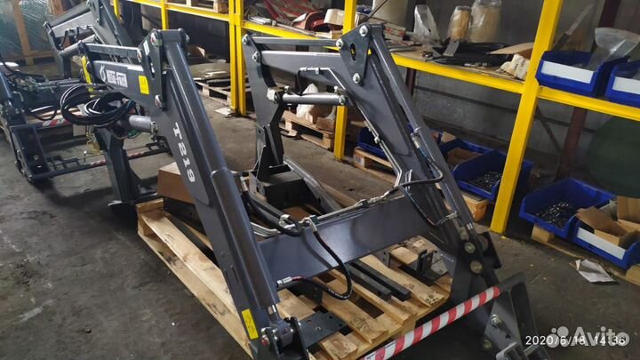 Погрузчик Т219 вепрь на мтз 82