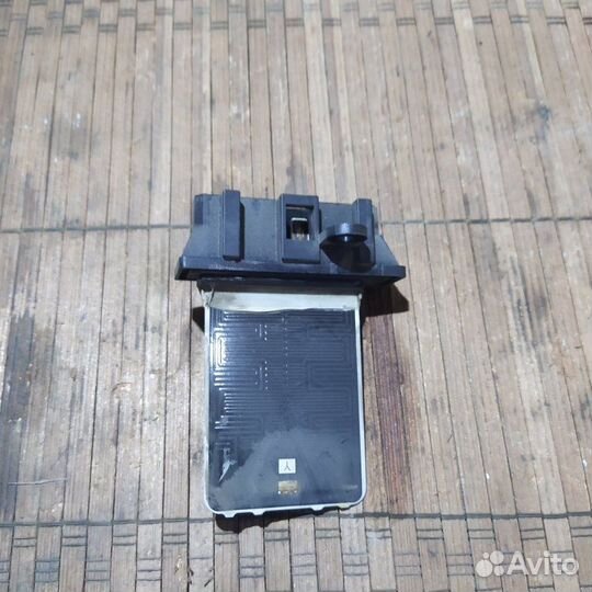 Реостат печки Nissan Sanny седан FB15 QG15 2000