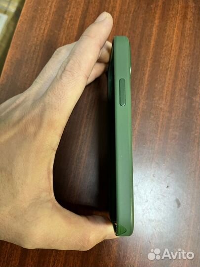 Оригинальный селиконовый чехол для iPhone 13 mini