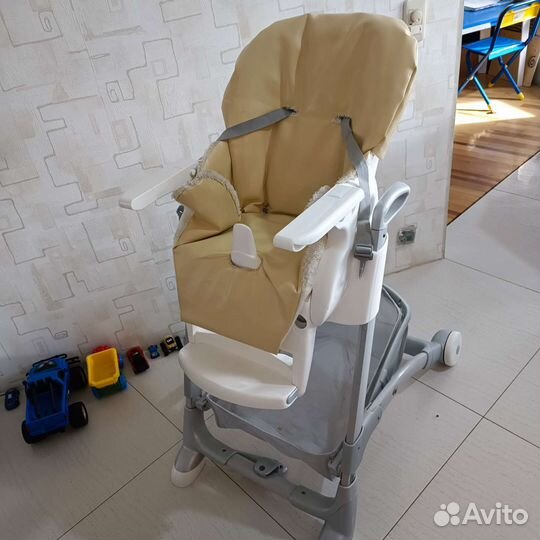 Стульчик для кормления Cam