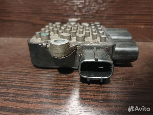 Блок управления вентилятором Mitsubishi Lancer 9