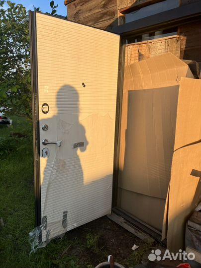 Дверь металлическая