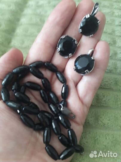 Серьги,кольцо,бусы