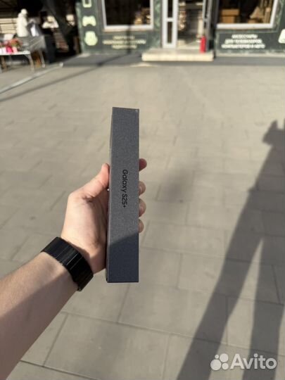 Samsung Galaxy S25+, 12/256 ГБ