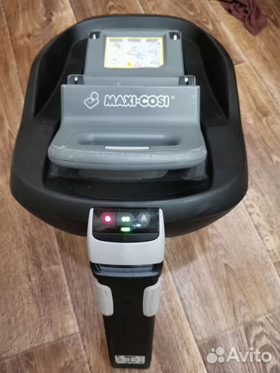 Автолюлька maxi cosi CabrioFix с базой isofix