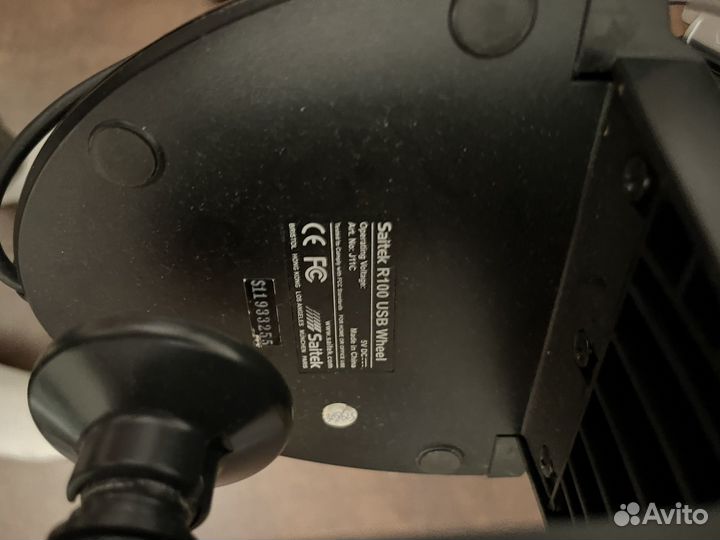 Руль Saitek R100