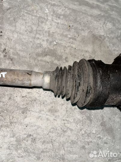 Привод правый 1.6 АКПП Ford Focus 3