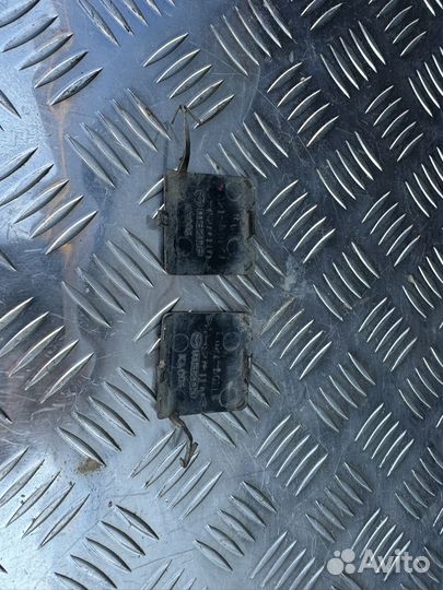 Заглушка заднего бампера буксировочного крюка Mazd