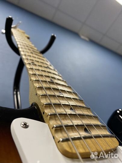 Гитара Squier Stratocaster