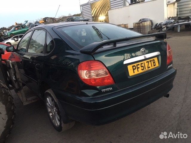 Разбор на запчасти Toyota Avensis 1