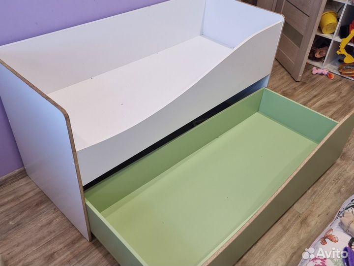 Кровать выкатная