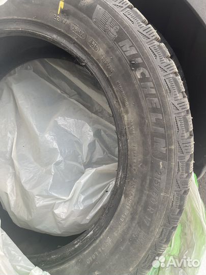 Michelin X-Ice North 4 215/60 R17