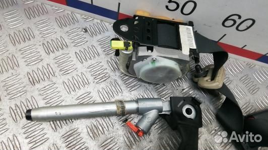 Ремень безопасности с пиропатроном сиденья передне