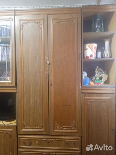 Стенка в гостиную бу