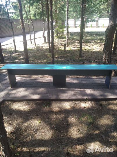 Стол и лавочки