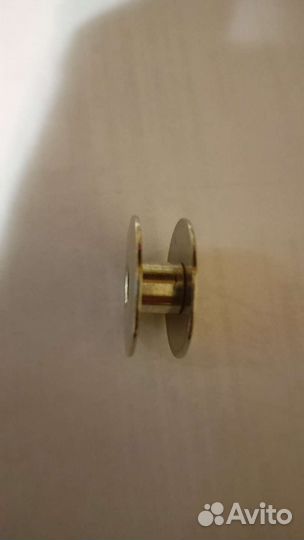 Стальная шпулька для швейной машинки