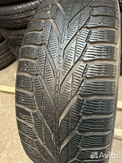 Nokian Tyres Hakkapeliitta R2 SUV 235/60 R17