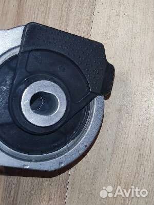Подушка двигателя Camry V70