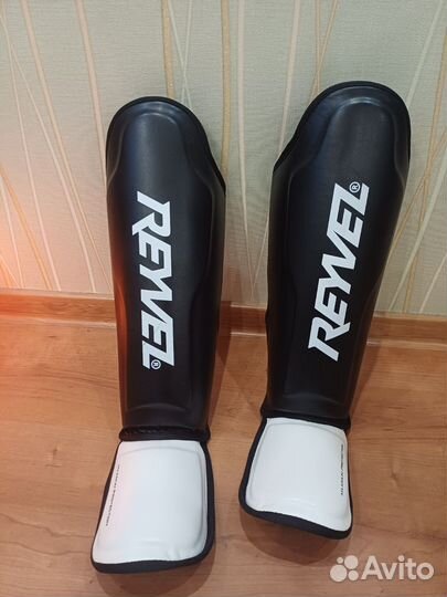 Защита на ноги для единоборств reyvel