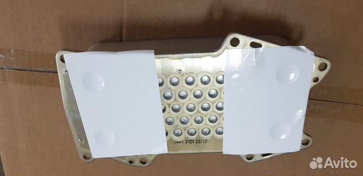 Масляный радиатор, теплообменник 04254427 Deutz