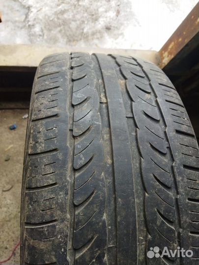 Triangle TR698 245/40 R19