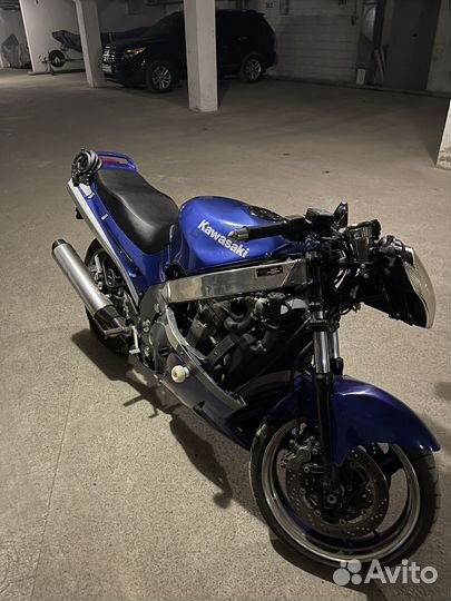Kawasaki ZX600 D