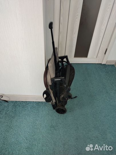 Коляска складная