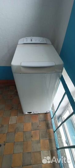 Стиральная машина с вертикальной загрузкой