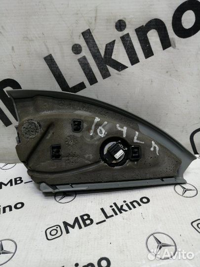 Уголок двери Mercedes Ml W164
