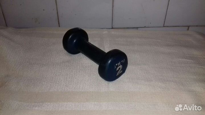 Гантель одна 2 кг