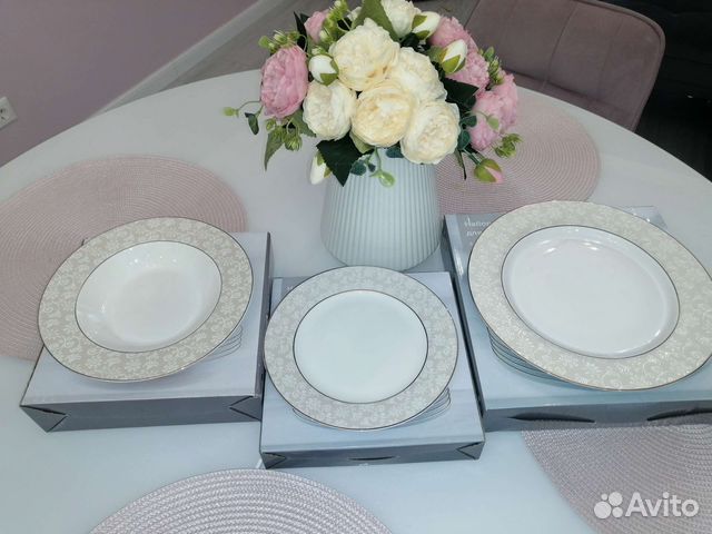 Набор столовой посуды новый