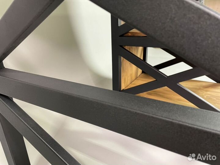 Стол компьютерный в стиле Лофт