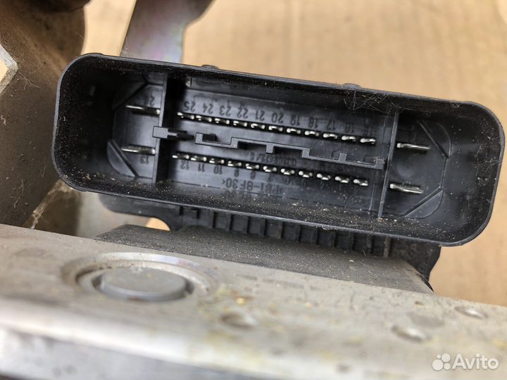 Блок Abs Renault Megane 3 насос