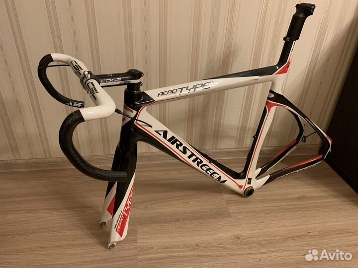 Карбоновая шоссейная рама